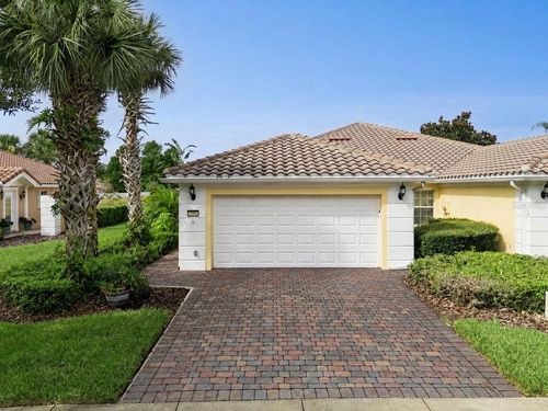 12004 Kajetan Ln, Orlando, FL, 32827-7154 | Card Image