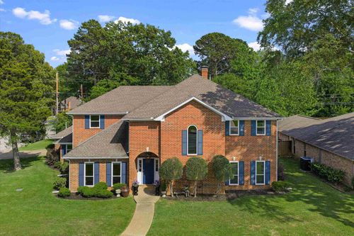 1300 Enchanted Ln, Longview, TX, 75604-2830 | Card Image