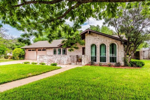 9011 W Pointer Ln, Austin, TX, 78758-6442 | Card Image
