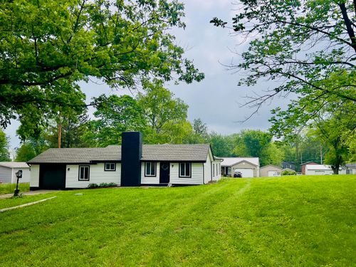 13212 Maple Rd Ne, Thornville, OH, 43076-8122 | Card Image