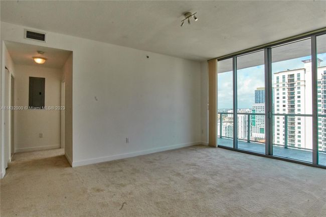 3023-N - 1111 Sw 1 St Ave, Condo with 2 bedrooms, 2 bathrooms and null parking in Miami FL | Image 7
