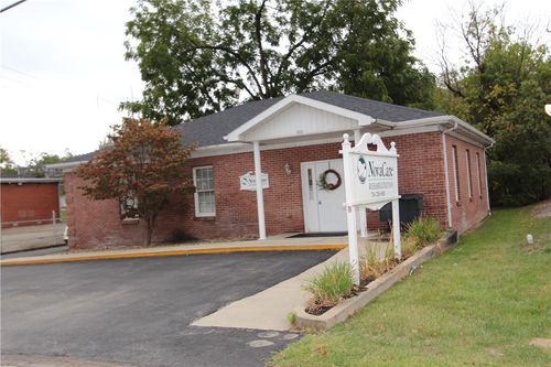 352 Railroad St, Ligonier, PA, 15658-1138 | Card Image