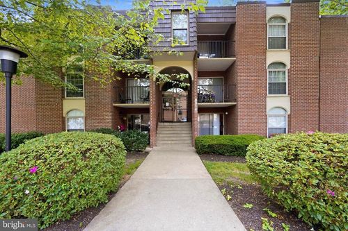 t3-8314 Tobin Rd, ANNANDALE, VA, 22003-6833 | Card Image