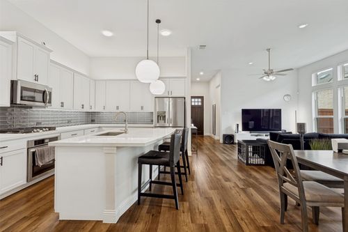 1505 Broadview Dr, Garland, TX, 75042-4045 | Card Image