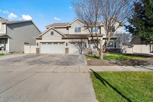 8747 N Salmonberry Loop, Hayden, ID, 83835-5026 | Card Image