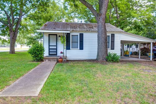508 Turney St, Smithville, TX, 78957-1627 | Card Image