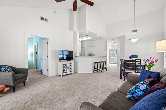APT-201 - 5038 Belleglen Ct, Condo with 3 bedrooms, 2 bathrooms and null parking in Myrtle Beach SC | Image 5