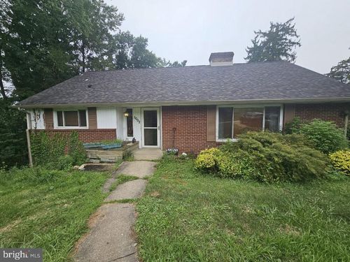 5052 W Library Ave, BETHEL PARK, PA, 15102-2830 | Card Image