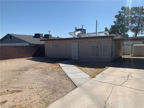 624 N 11th St, Las Vegas, NV, 89101-2510 | Card Image