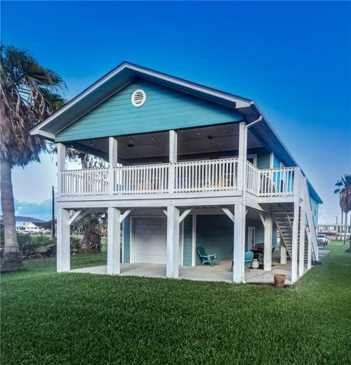 1228 S Live Oak St, Rockport, TX, 78382-2230 | Card Image