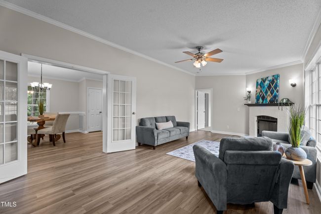 Living Room | Image 16