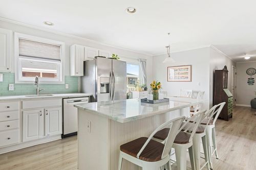 11-20 Cable Ave, Salisbury, MA, 01952-2743 | Card Image
