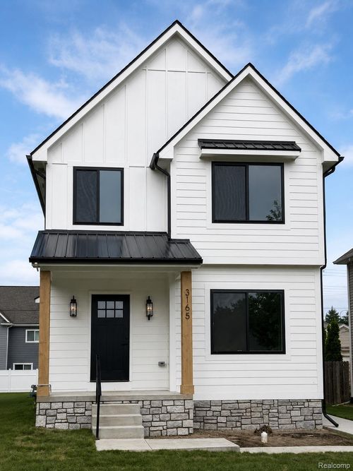3165 Ellwood Ave, Berkley, MI, 48072-3114 | Card Image