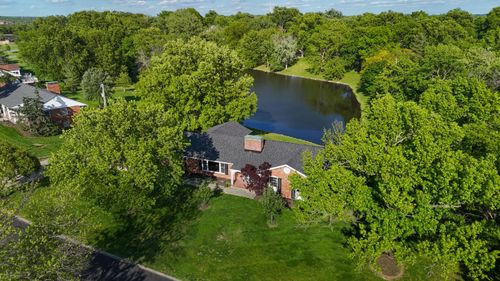 1022 Queen Ann Dr, COLUMBIA, MO, 65201-6256 | Card Image