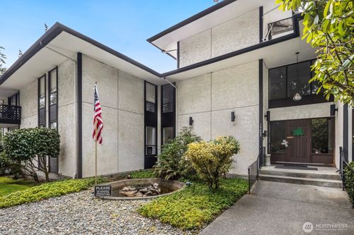 202-19409 56th Ave W, Lynnwood, WA, 98036-5243 | Card Image