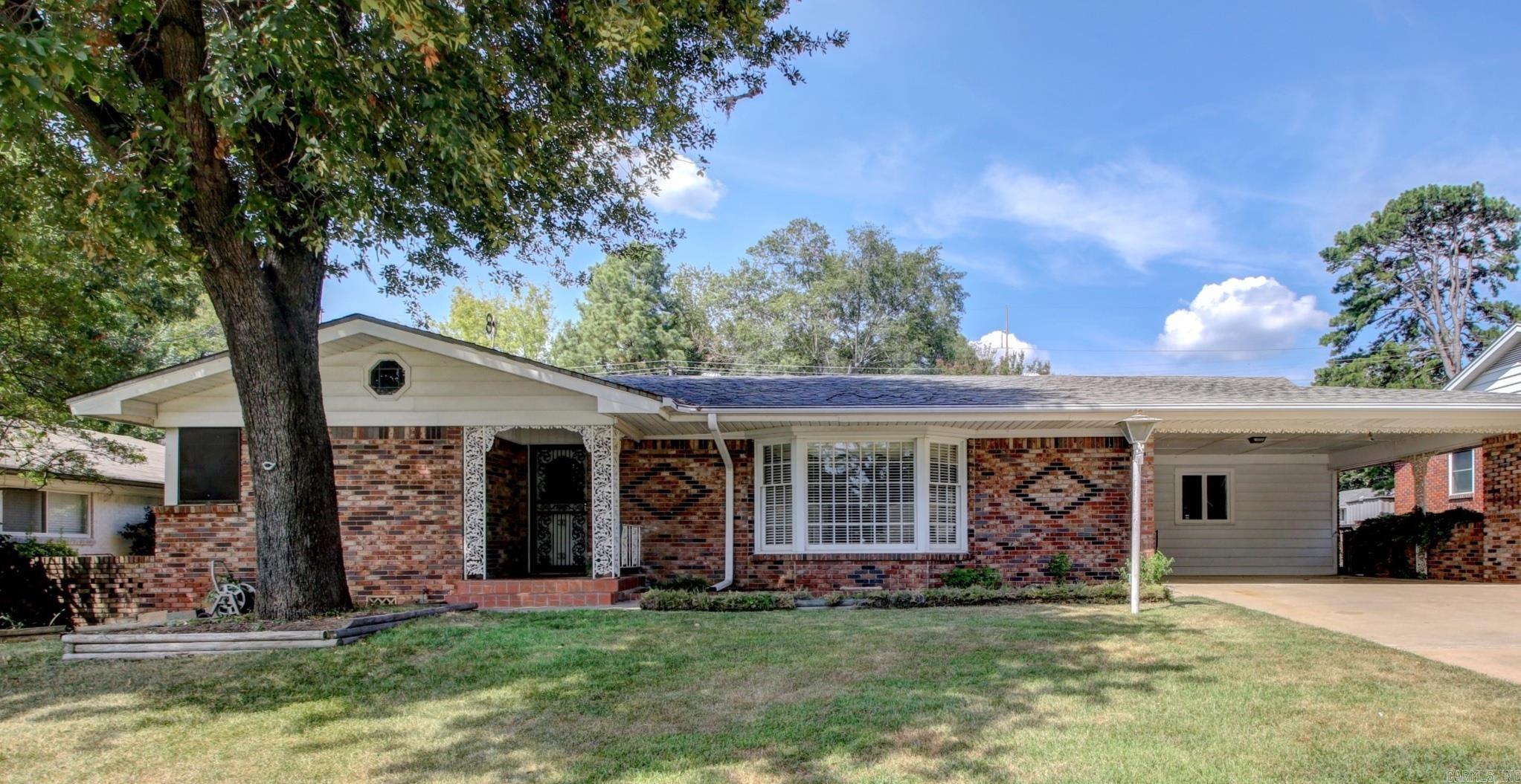Briarwood Dr, Little Rock, AR 72205