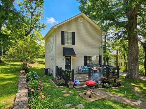 1326 Park Hill Dr, Gainesville, GA, 30501-1985 | Card Image