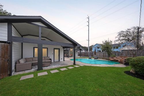 1403 Chantilly Ln, Houston, TX, 77018-4130 | Card Image