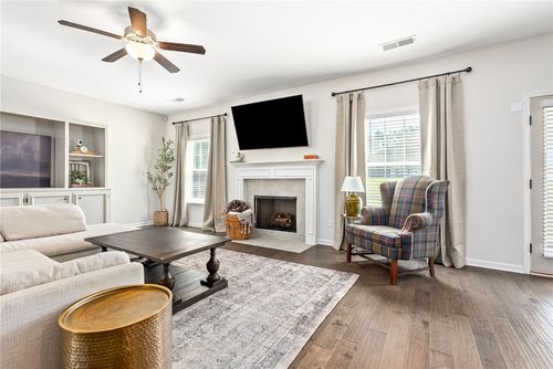 1014 Dunkirk Cir, AUBURN, AL, 36832-4430 | Card Image