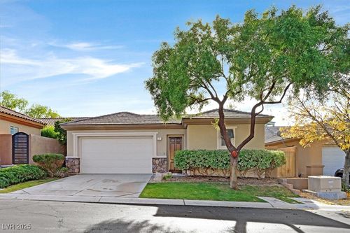 33 Glade Water Dr, Henderson, NV, 89052-6675 | Card Image