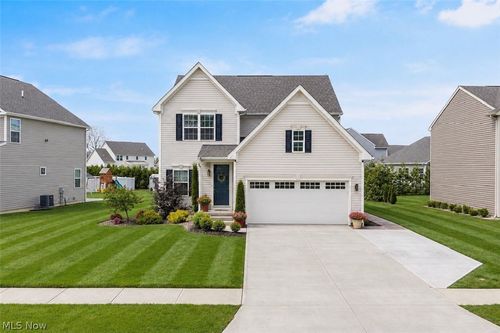 1713 Muirfield Ln, Painesville, OH, 44077-4810 | Card Image