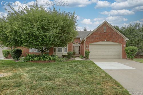 3845 Arbor Dr, Auburn Hills, MI, 48326-3971 | Card Image