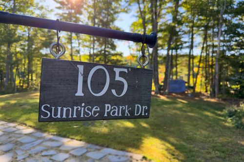 105 Sunrise Park Rd, Jefferson, ME, 04348-4162 | Card Image