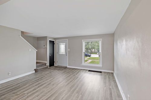 1-1404 Wentworth Ave, Calumet City, IL, 60409-6025 | Card Image