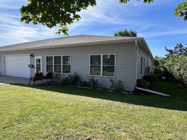 3rd Ave, Waukon, IA 52172