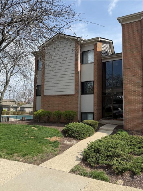 f-1788 Cherokee Dr, West Carrollton, OH, 45449-2542 | Card Image