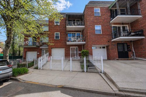79-20 Kneeland Ave, Elmhurst, NY, 11373-4159 | Card Image