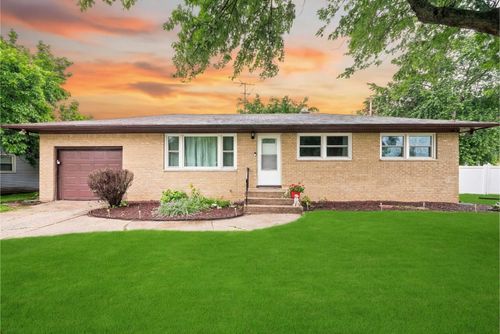 6707 Monroe Ct, Merrillville, IN, 46410-3330 | Card Image
