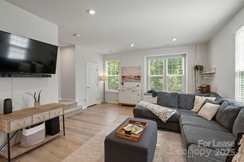 4113 Edenborn Ln, Charlotte, NC, 28208-6365 | Card Image