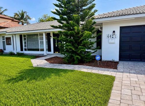 4421 Ne 23rd Ave, Lighthouse Point, FL, 33064-7206 | Card Image