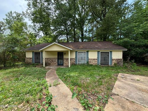 1143 Oak Glen Pl, Jackson, MS, 39212-2043 | Card Image
