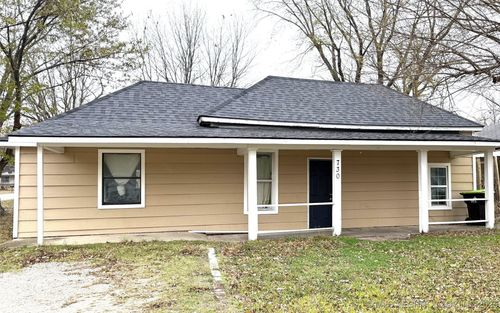 730 W 8th St, Ada, OK, 74820-4806 | Card Image
