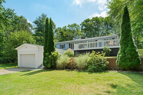 84 Kanungum Trl, Shelton, CT, 06484-4958 | Card Image