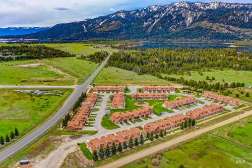 unit-8-21 Mangum Cir, Donnelly, ID, 83615-4705 | Card Image
