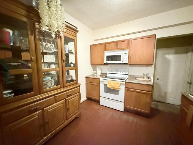 3608 Broadway, House other with 5 bedrooms, 2 bathrooms and null parking in West Palm Beach FL | Image 6