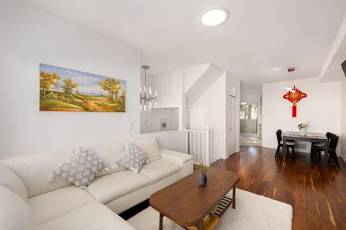 24-6700 Rumble St, Burnaby, BC, V5E4H7 | Card Image