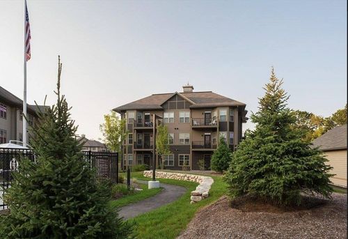 4303-1 Paddock Ln, Boxborough, MA, 01719-1747 | Card Image