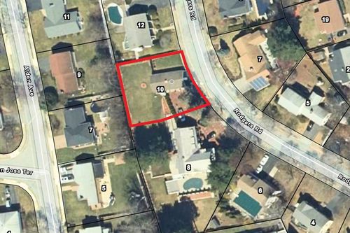 10 Rodgers Rd, Stoneham, MA, 02180-3046 | Card Image