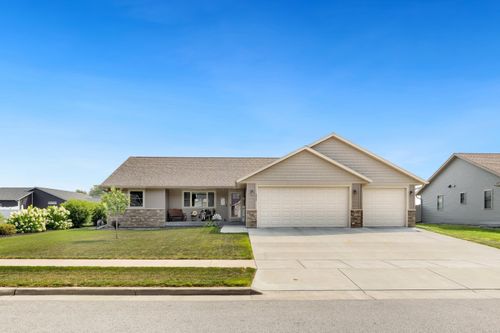 1912 Mcgilvray Way, Holmen, WI, 54636-5507 | Card Image