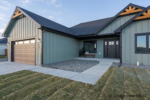 606 Horseshoe Rd, Burns, WY, 82053 | Card Image
