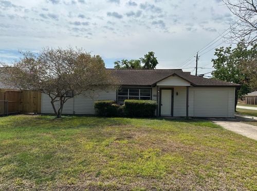 2502 Kingsdale Dr, Deer Park, TX, 77536-5834 | Card Image