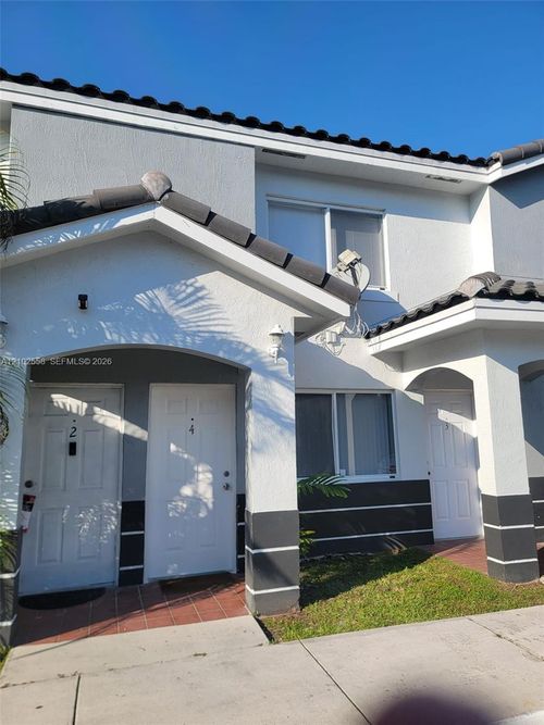 404-4-7851 Sw 152nd Ave, Miami, FL, 33193-3204 | Card Image