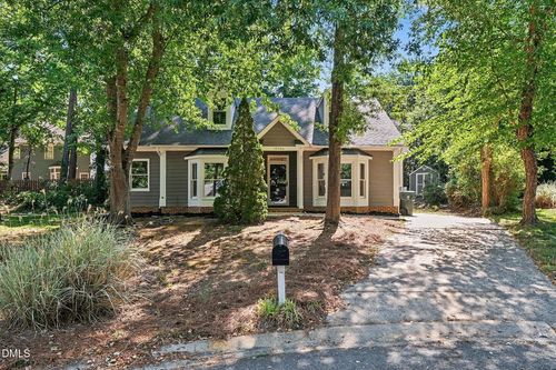 12104 Queensbridge Ct, Raleigh, NC, 27613-5506 | Card Image