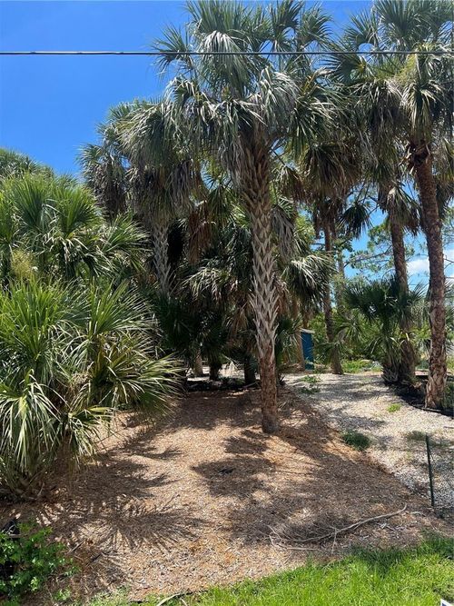 141 Hoffer St, PORT CHARLOTTE, FL, 33953-1405 | Card Image