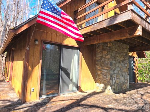 135 Cataloochee Ln, Waynesville, NC, 28785-2504 | Card Image