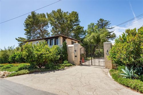 1 Peppertree Dr, Rancho Palos Verdes, CA, 90275-5957 | Card Image